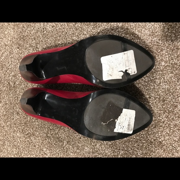 Super cute dark pink red pumps!! - Picture 3 of 8